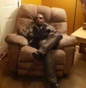 Meet your Posher, Charles